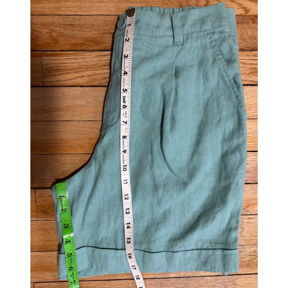 Garnet Hill | Linen Trouser Shorts in Pale Cyan | Size 2 - Picture 10 of 11